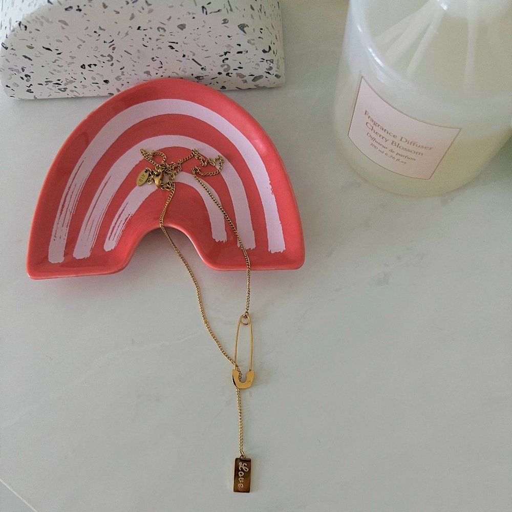 Brand New - Bobby pin & Love pendant Necklace